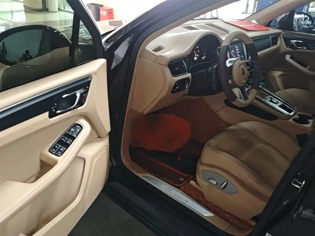 Porsche Macan 2017 Macan 2.0T фото 16