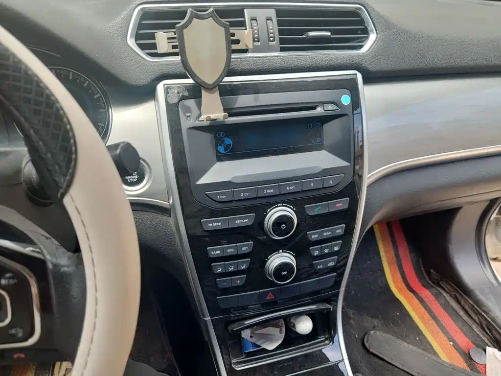 Фото 6 - Haval H2