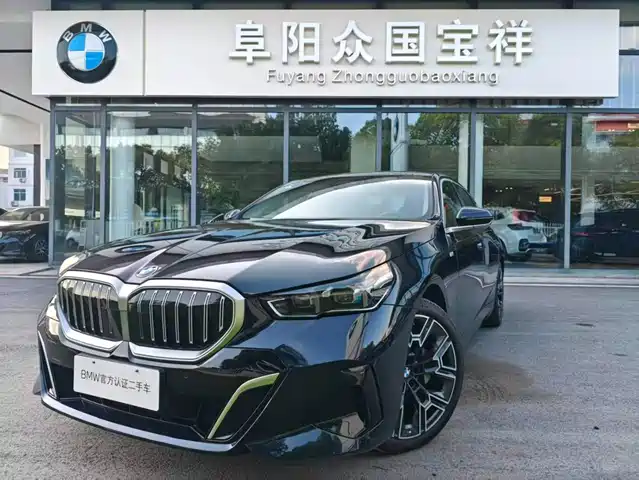 BMW 5 530Li, Престиж, M Спорт-пакет