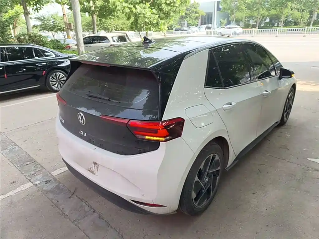 Volkswagen ID.3 2023 Upgraded Pure Intelligence Edition фото 7