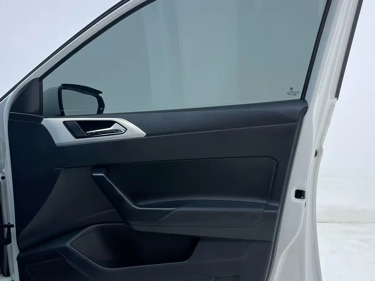 Volkswagen Polo 2023 2023 Facelift Plus 1.5L Auto Chroma Tech Edition