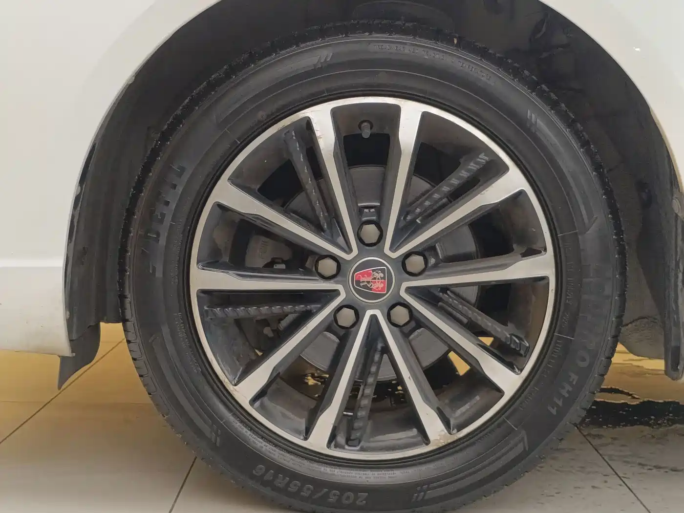 Photo 5 - Roewe i5