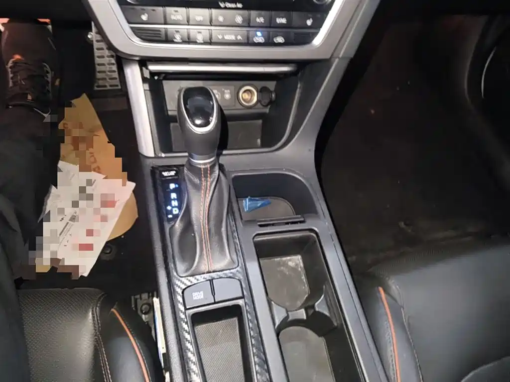 Hyundai Sonata 2015 1.6T GLS Smart фото 14