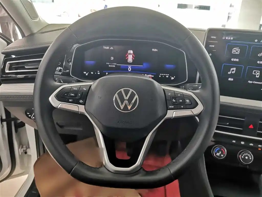 Volkswagen Sagitar 2024 300TSI DSG Surpass Edition фото 7