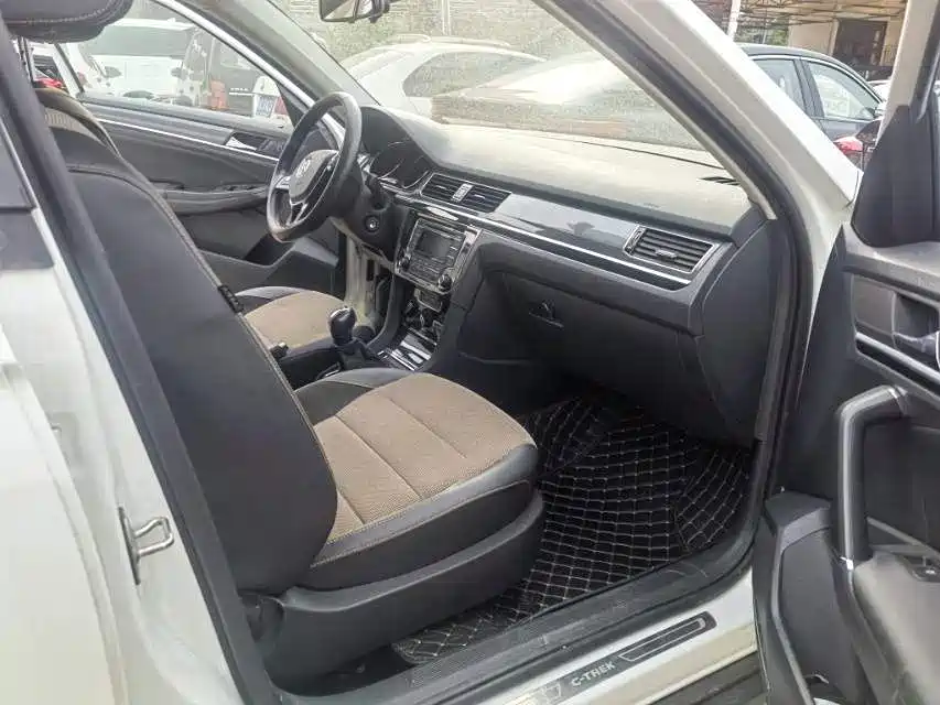 Volkswagen C-TREK 2018 230TSI DSG Comfort фото 5