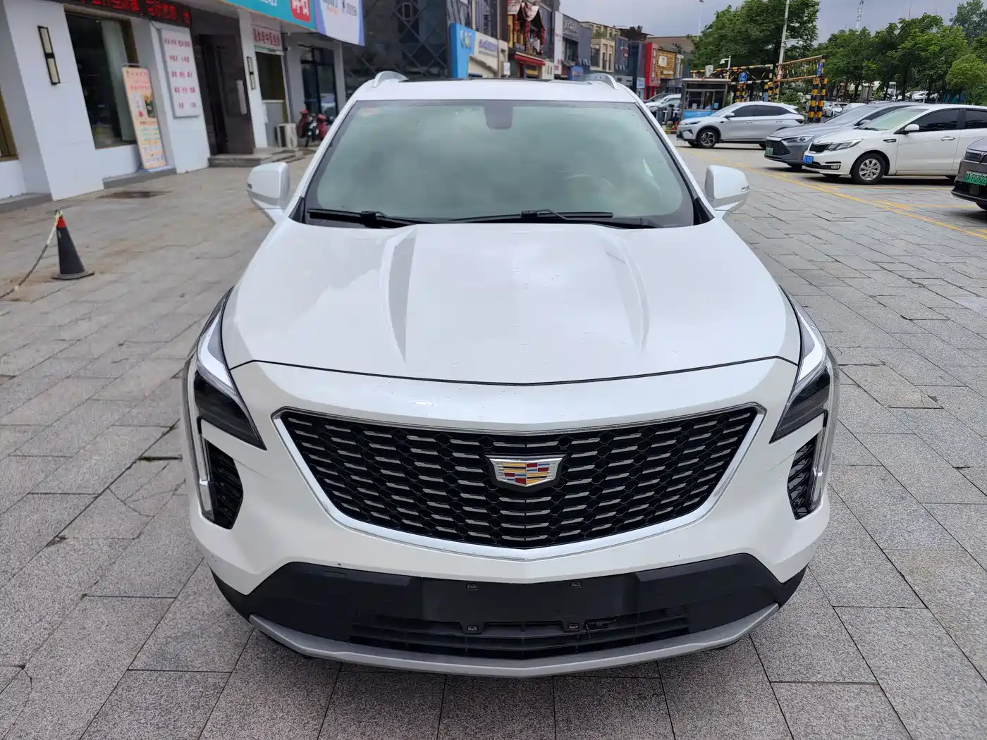 Cadillac XT4 2020 28T FWD Leading Trim фото 3