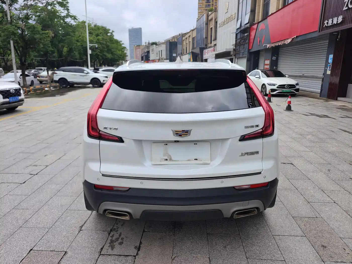 Cadillac XT4 2020 28T FWD Leading Trim фото 20