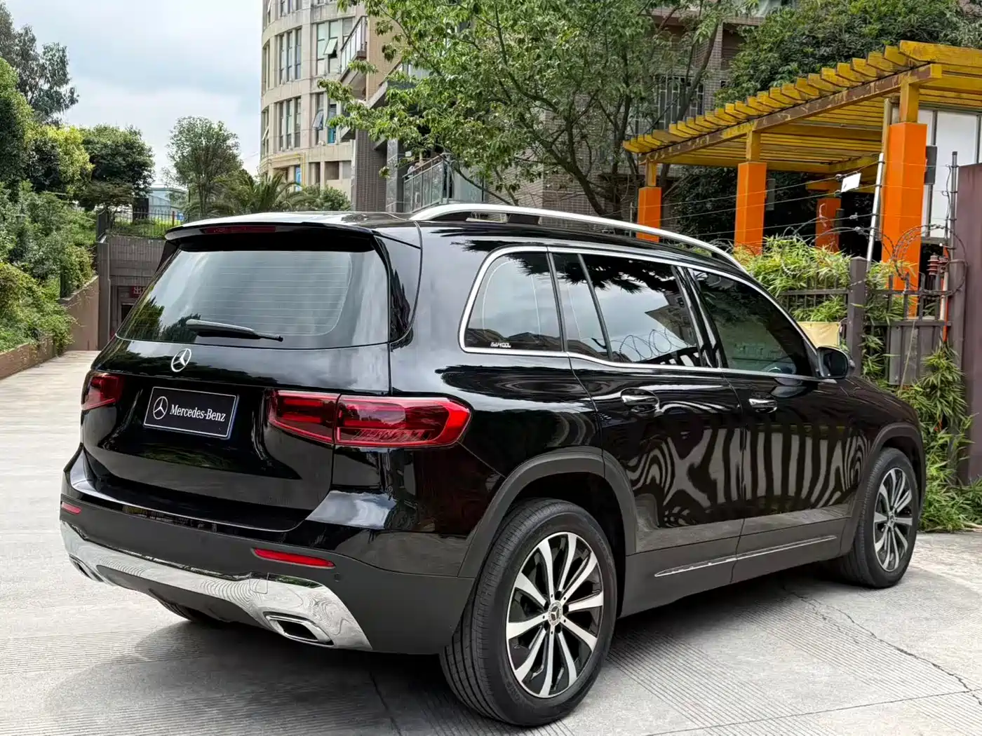 Mercedes-Benz GLB 2025 Model GLB 220 Fashion Style фото 43