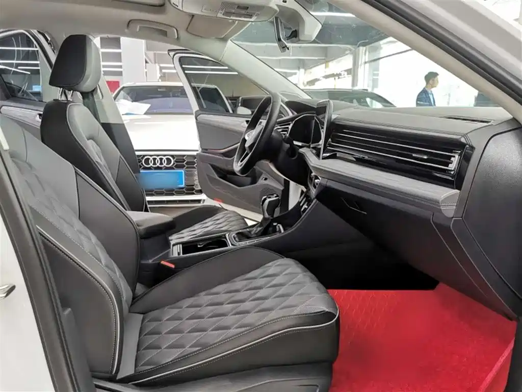 Volkswagen Sagitar 2024 300TSI DSG Surpass Edition фото 20