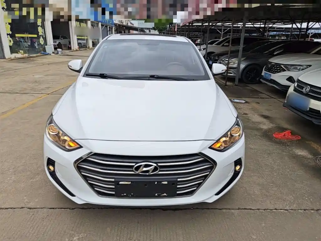 Hyundai Elantra 2016 Model 1.6L Automatic Smart Elite фото 3