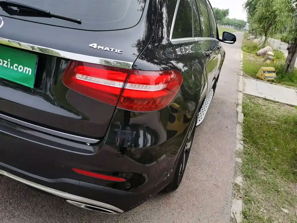 Mercedes-Benz GLC 2018 GLC 260 4MATIC Luxury фото 8