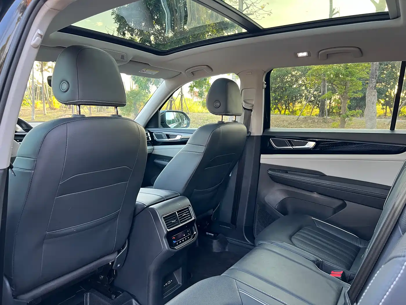 Volkswagen Teramont 2022 330TSI 2WD Premium Luxury фото 19