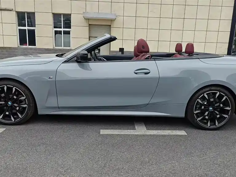 BMW 4 Series 2024 430i Convertible M Sport Shadow Edition фото 4