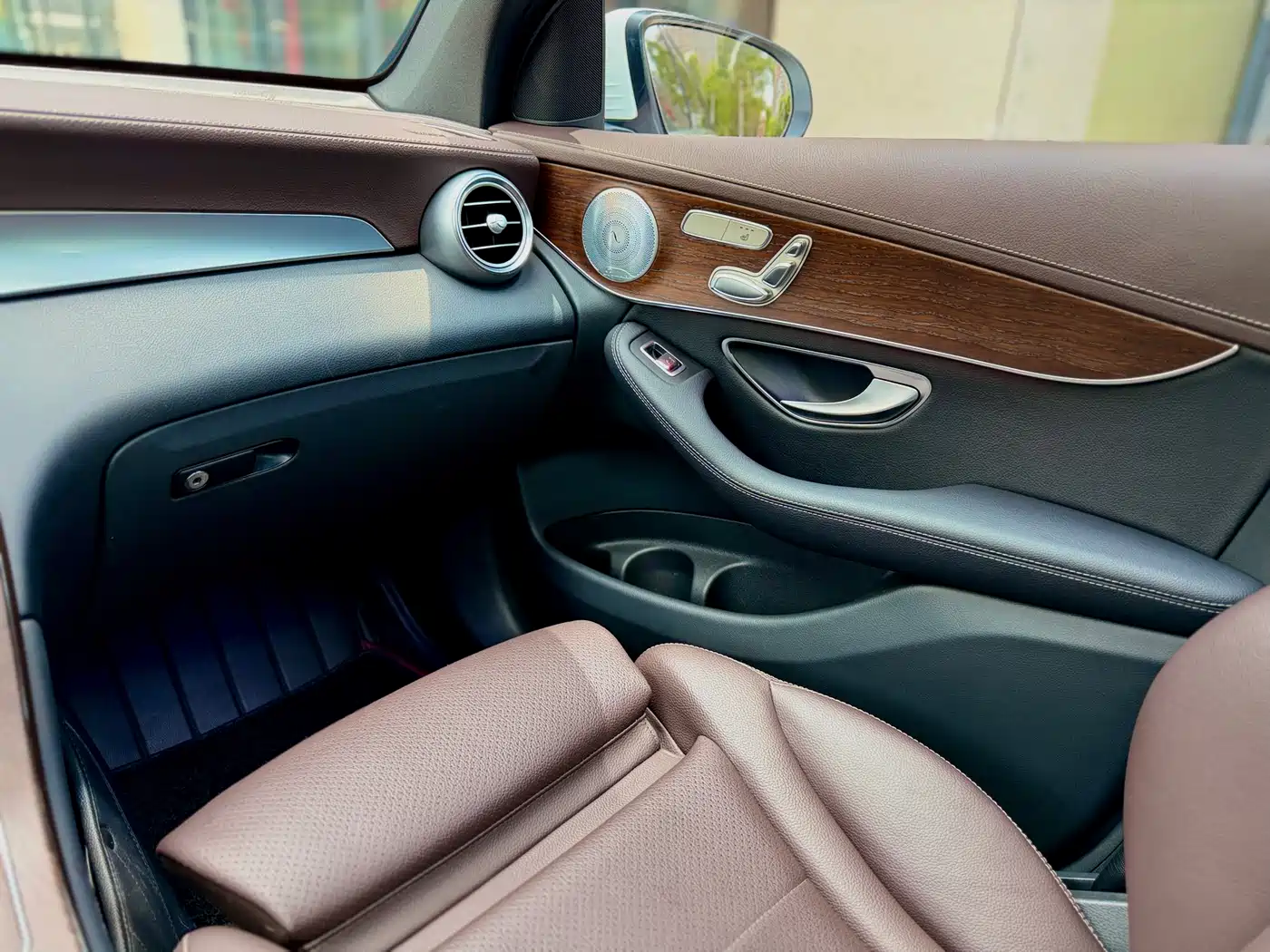 Mercedes-Benz GLC 2021 GLC 260 L 4MATIC Luxury фото 11