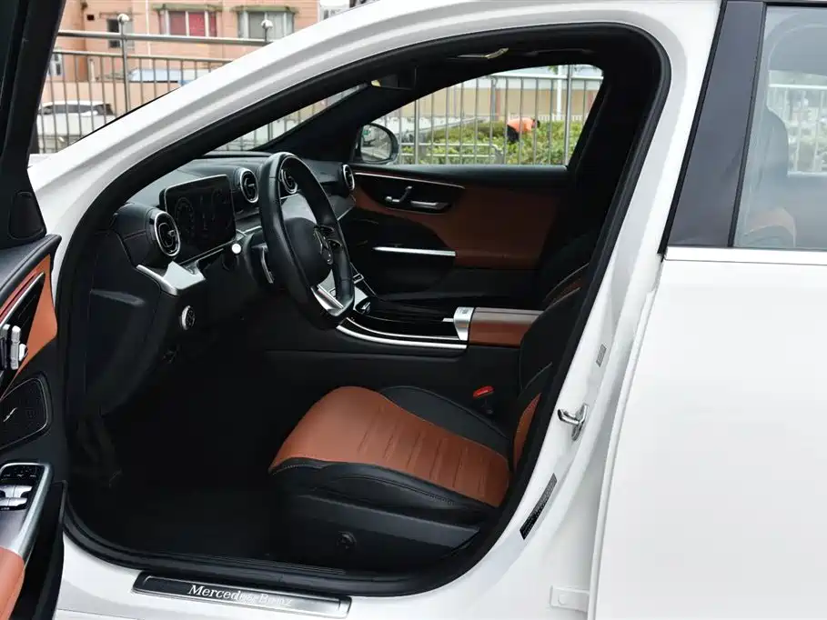 Mercedes-Benz C-Class 2024 C 260 L Sport фото 18