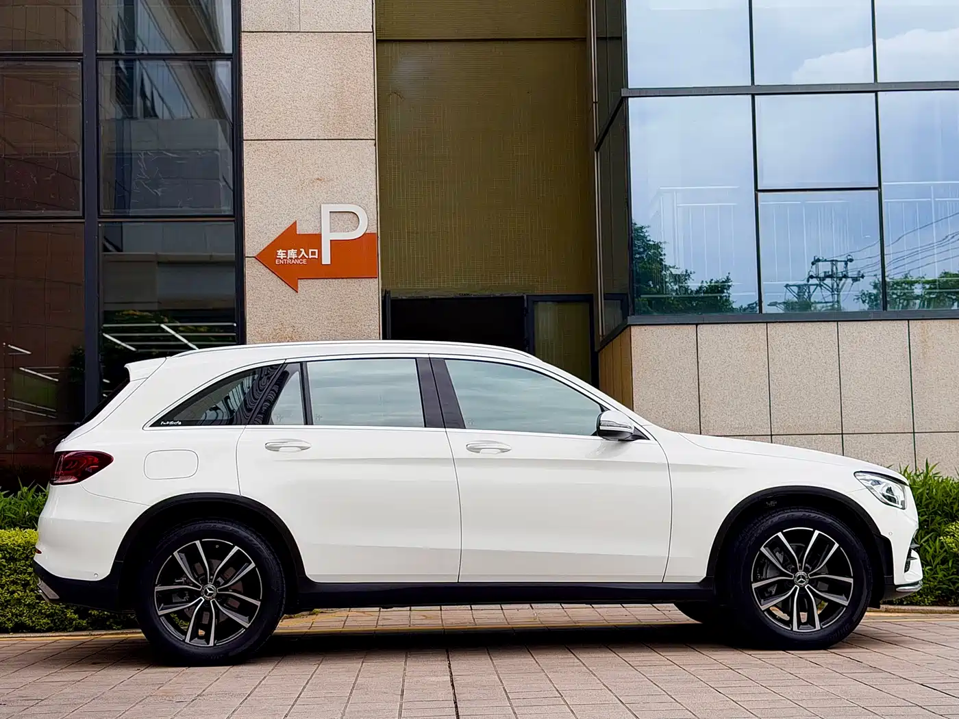 Mercedes-Benz GLC 2021 GLC 260 L 4MATIC Luxury фото 8