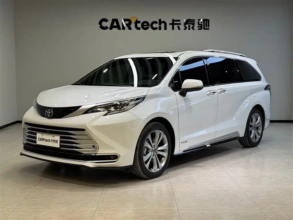 TOYOTA SIENNA 2023