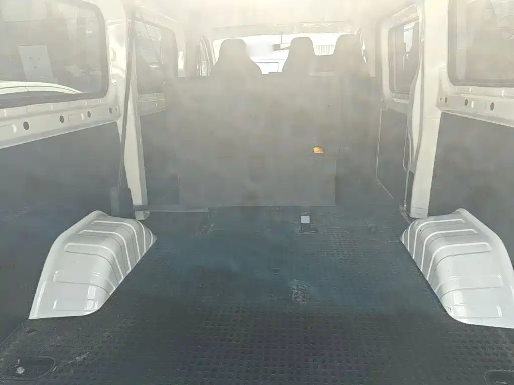 Jiangling E-Fushun 2026 2025 Clear Window Version 41.86kWh Short Wheelbase Low Roof