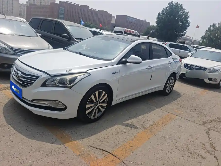 Hyundai Mistra 2016 1.6T Automatic Smart GLS