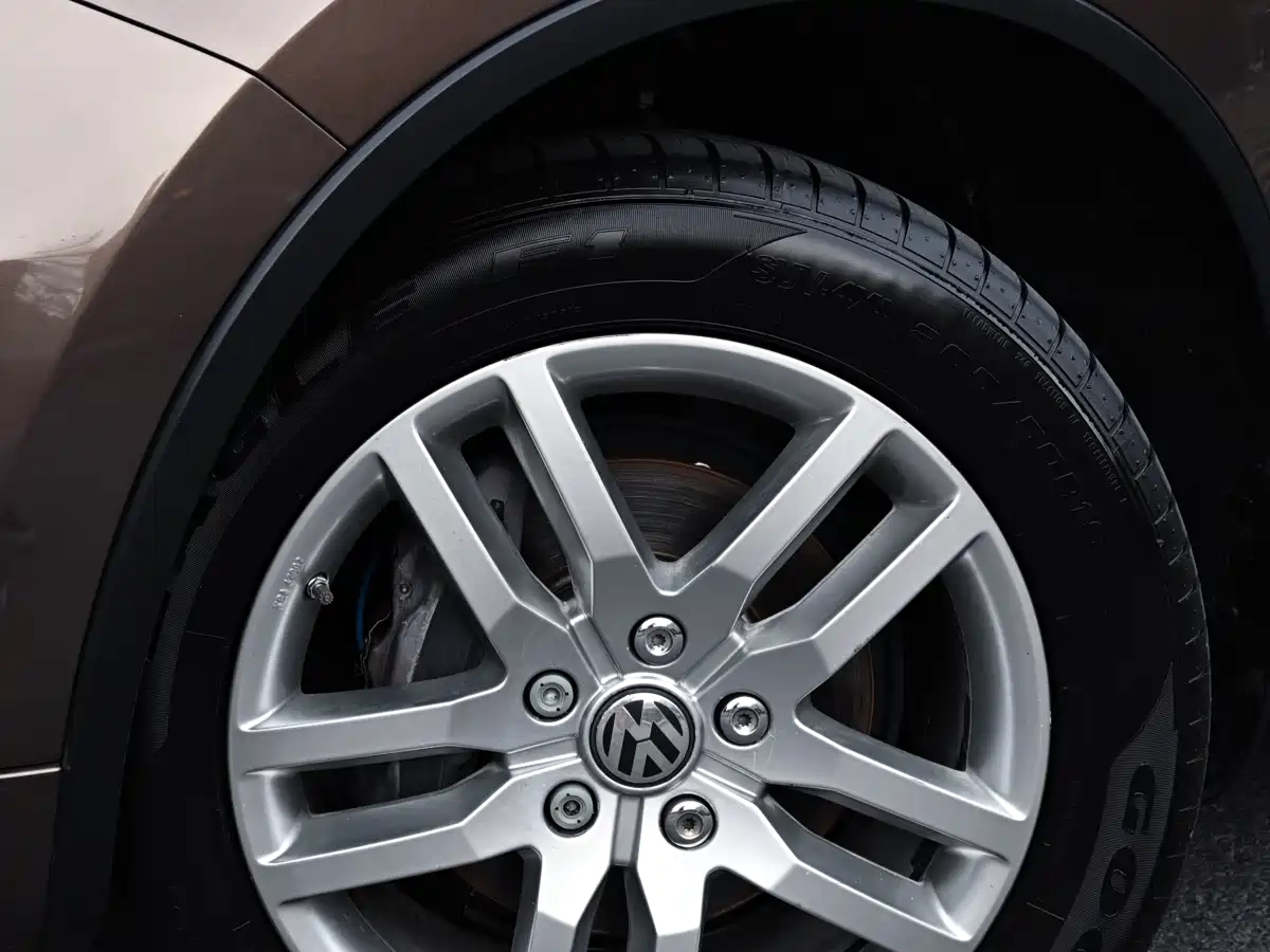 Volkswagen Touareg 2011 3.0TDI Diesel Standard фото 10