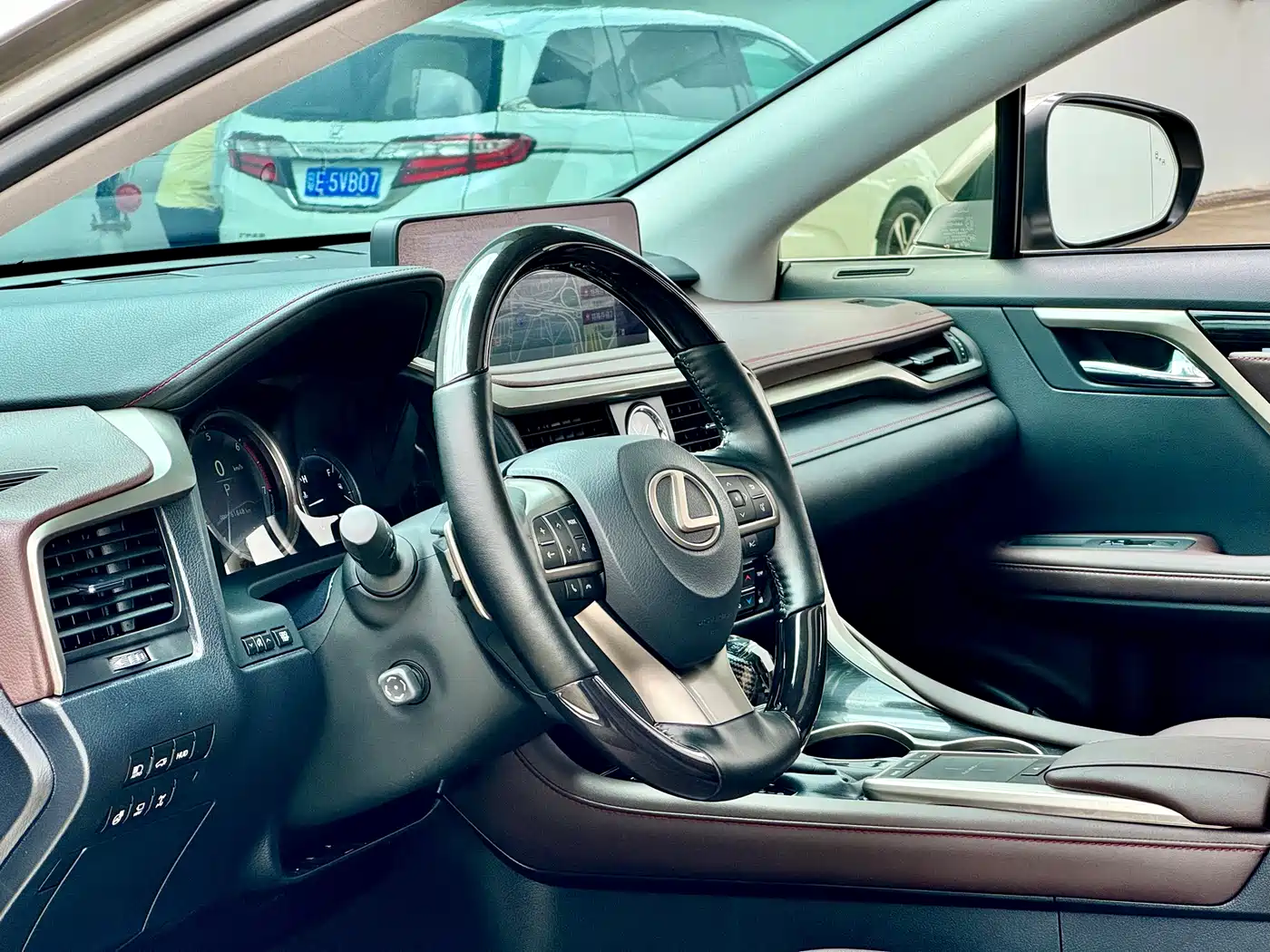 Lexus RX 2020 300 4WD Luxury Edition China VI фото 6