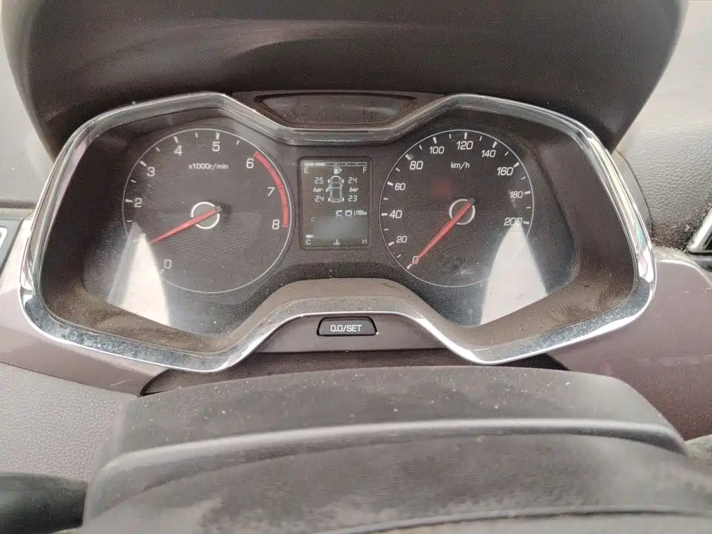Baojun 310W 2017 2017 1.5L Manual Fashion Edition (China V)