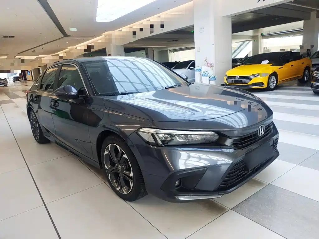 Фото 4 - Honda Civic