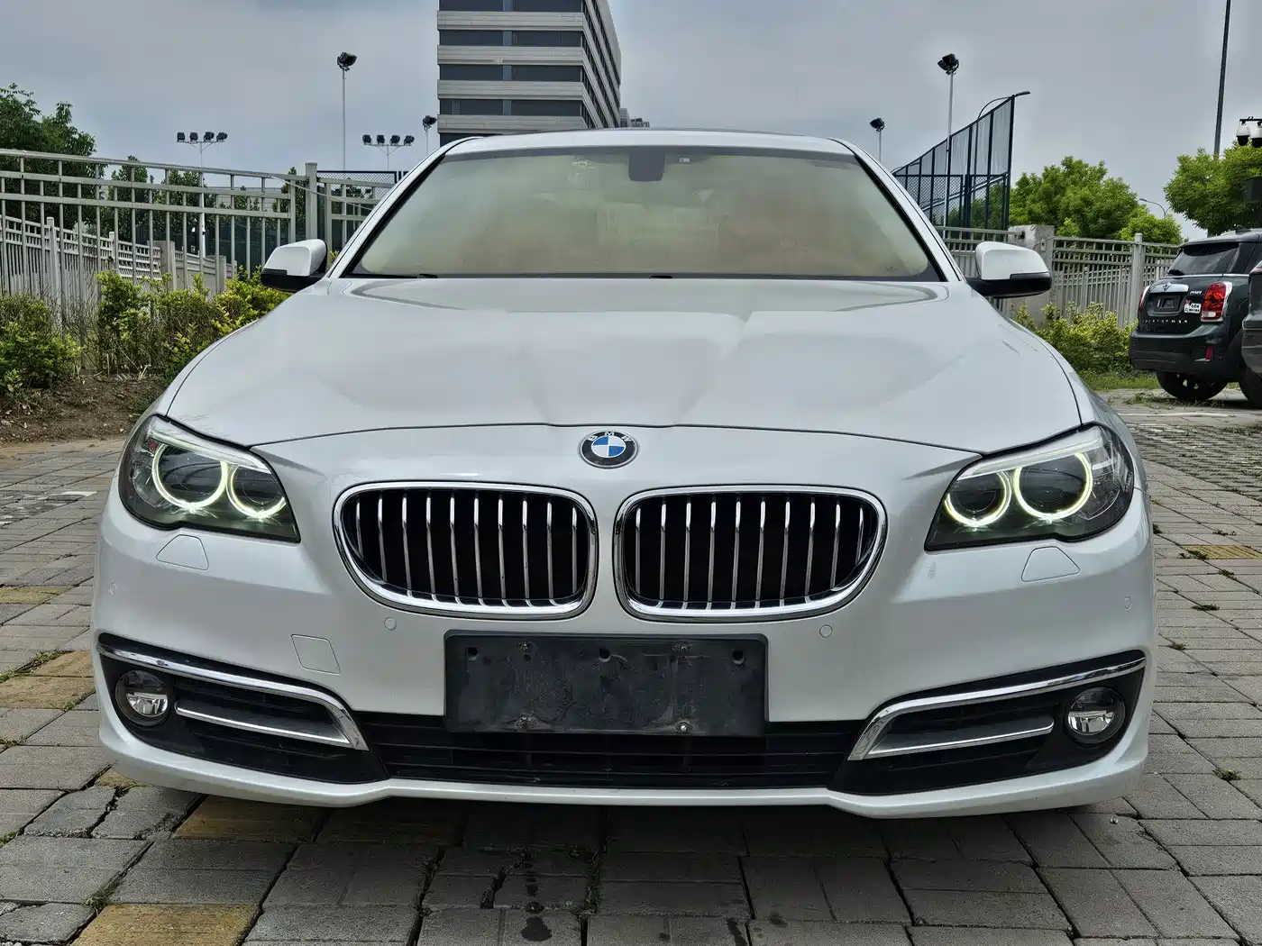 BMW 5 Series 2014 520Li Elegance фото 5