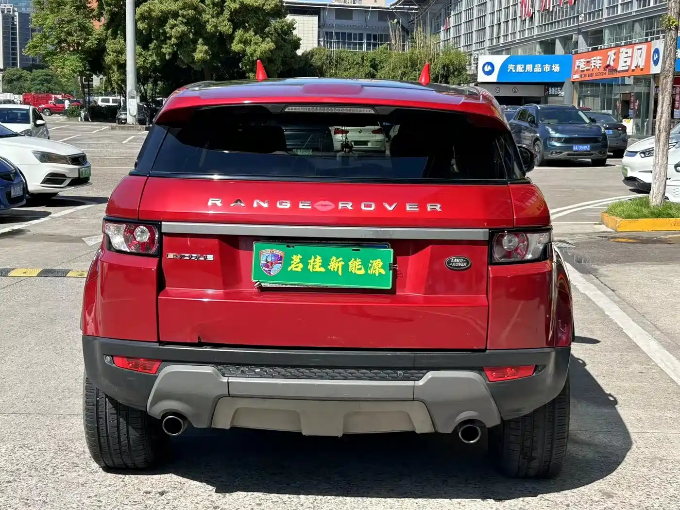 Land Rover Range Rover Evoque (Import) 2013 2.0T 5-door Premium Edition фото 5