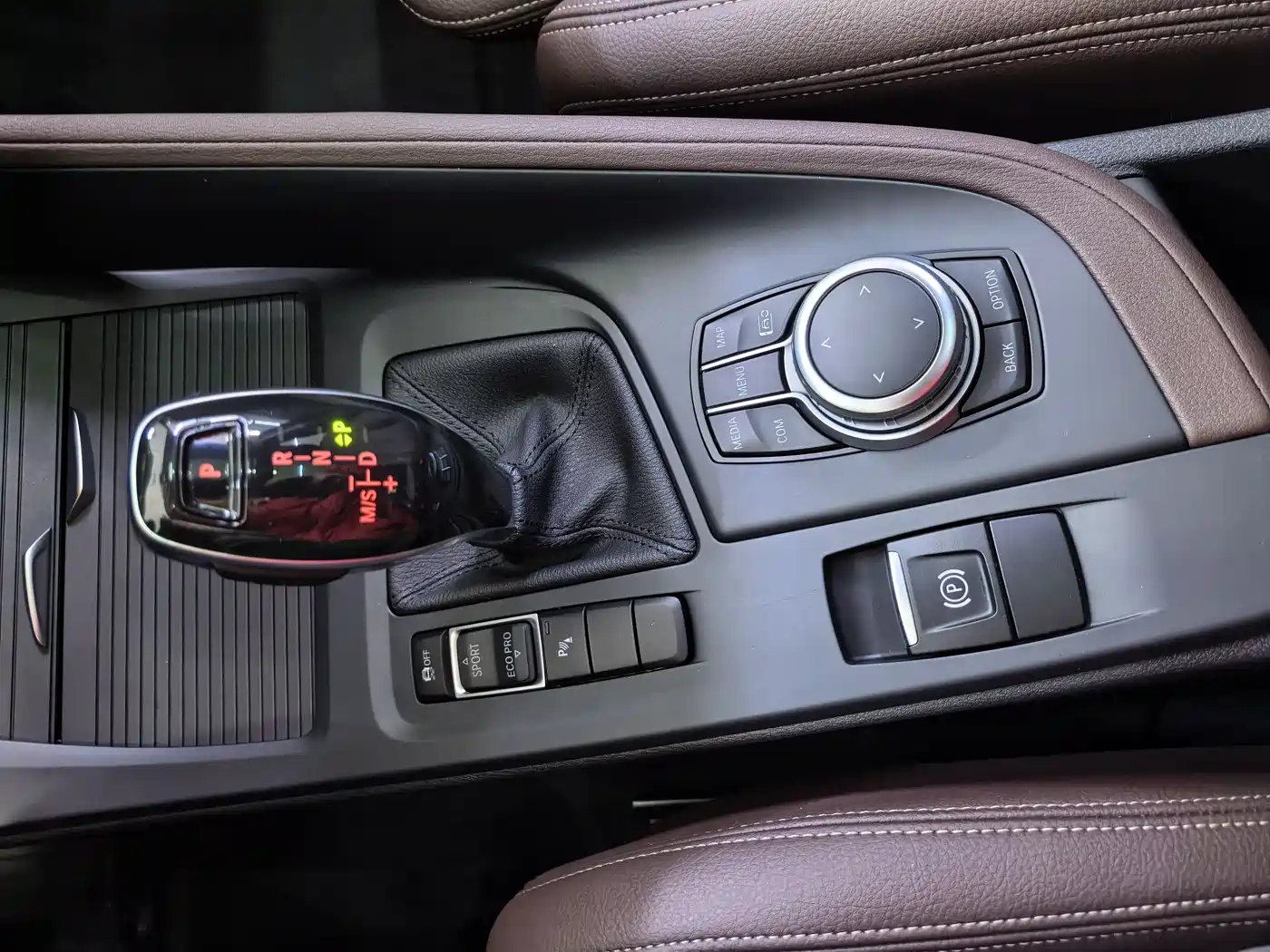 BMW X1 2022 sDrive25Li Leading фото 11