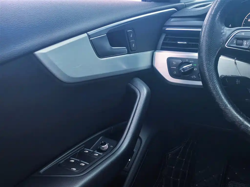 Audi A4L 2019 40 TFSI Fashion (China VI) фото 19