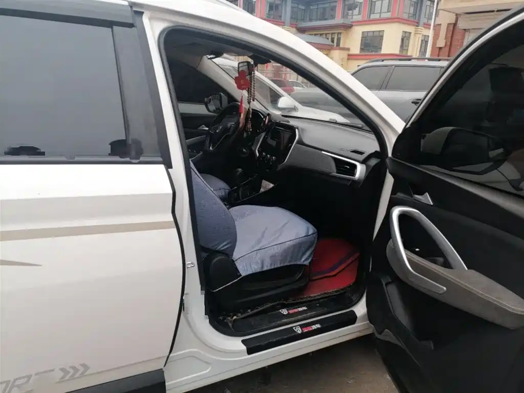 Baojun 530 2020 2020 1.5T Manual Comfort 6-seater