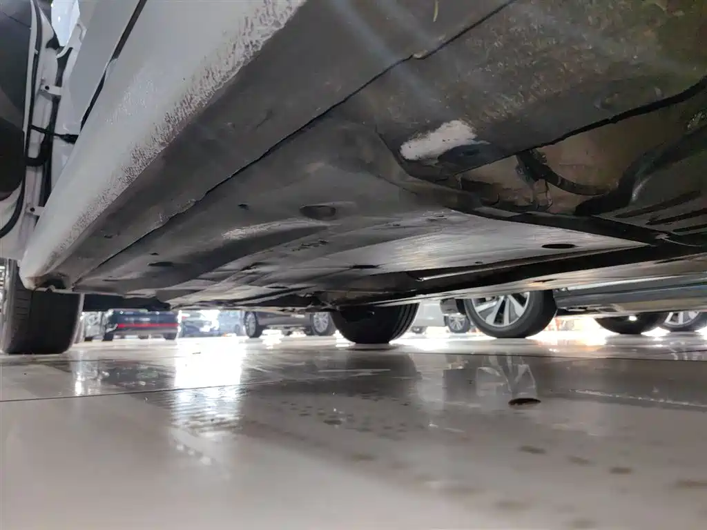 Volkswagen Sagitar 2023 Model Year 200TSI DSG Surpass Edition фото 21