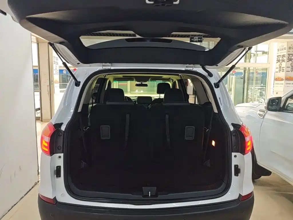 SWM Motor SWM X7 2018 2017 1.5T Automatic Smart Enjoy 7-seater