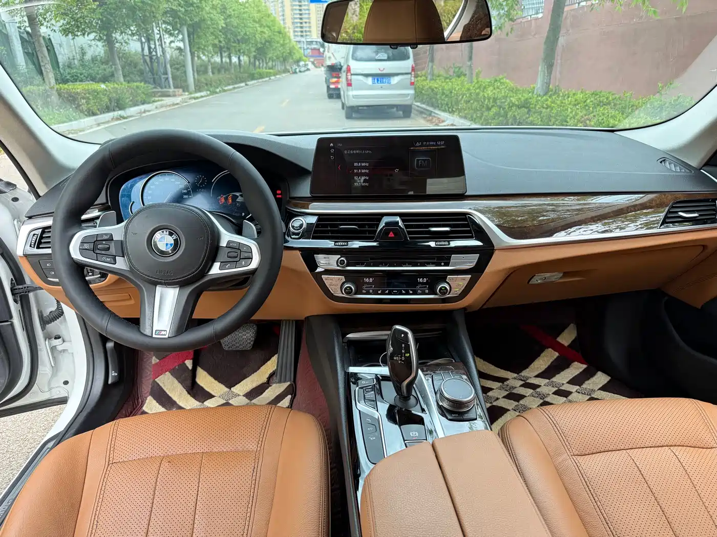 BMW 5 Series 2018 528Li Launch Special Edition фото 7