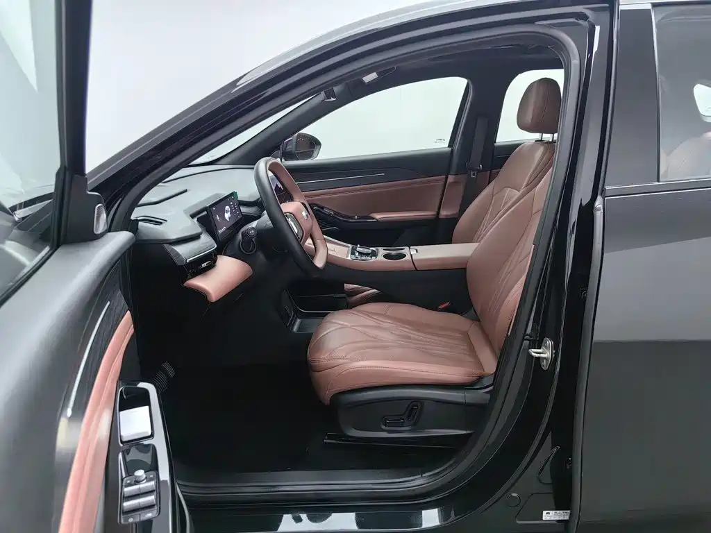 Geely Galaxy Galaxy L6 2025 2025 EM-i 140km Explorer+ Edition