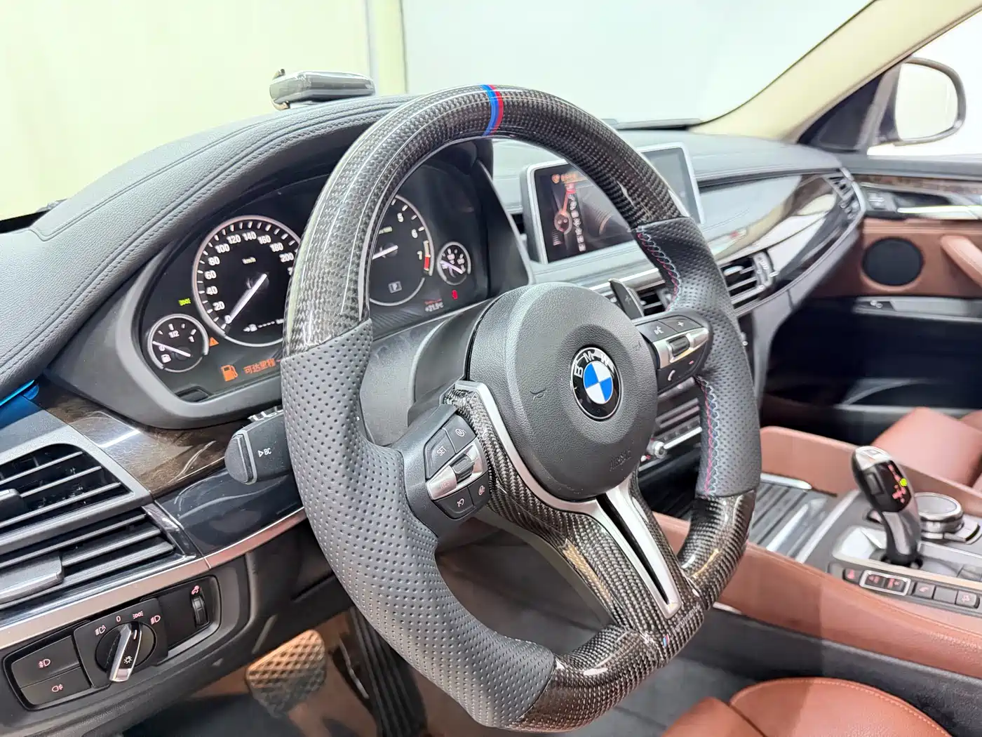 BMW X6 2015 xDrive28i фото 20