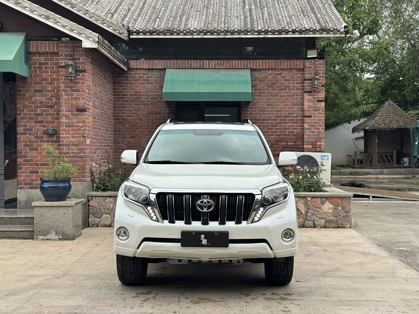 Toyota Prado 2016 3.5L Auto TX-L фото 2