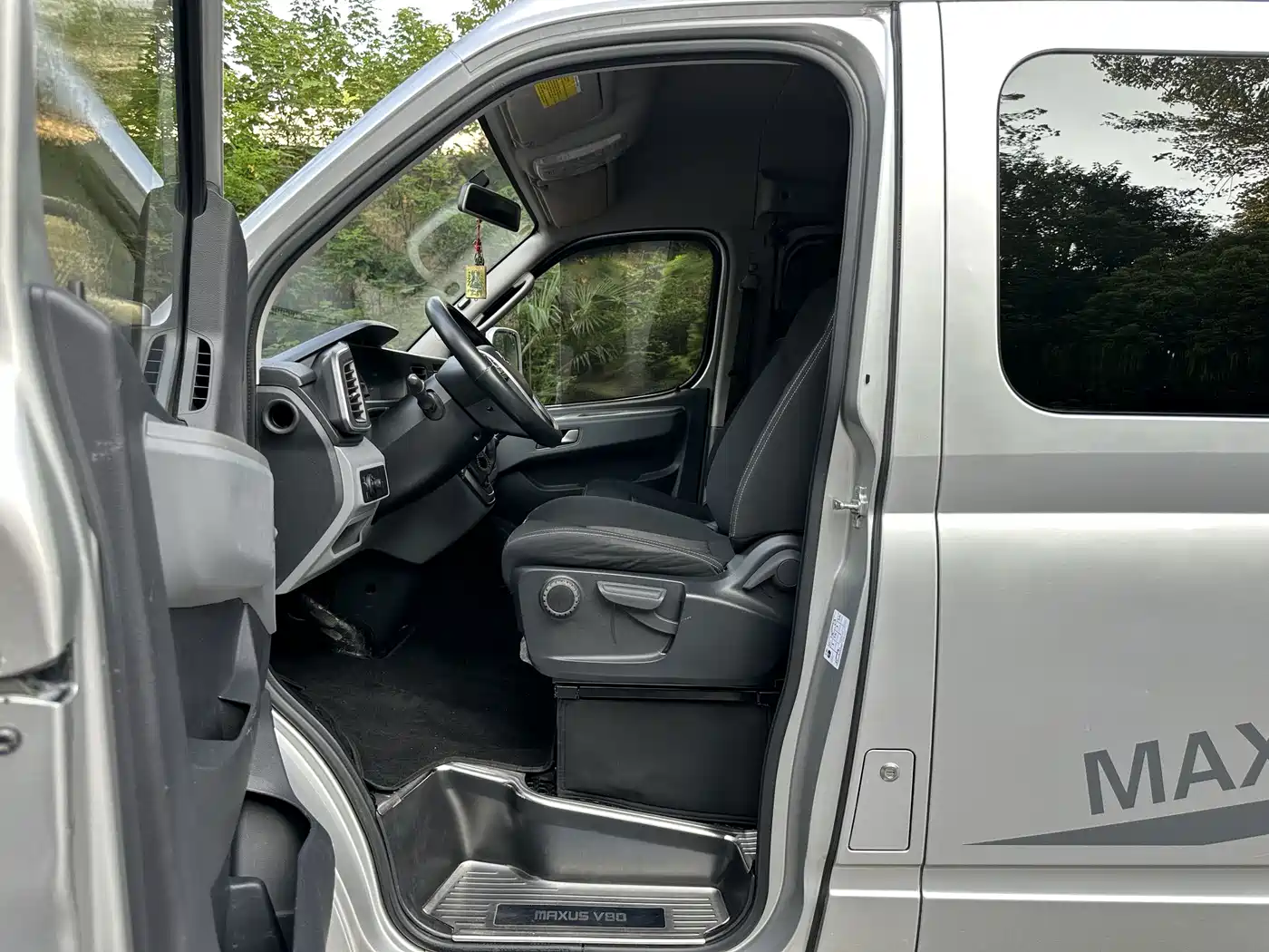 Фото 24 - Maxus Xintu V80