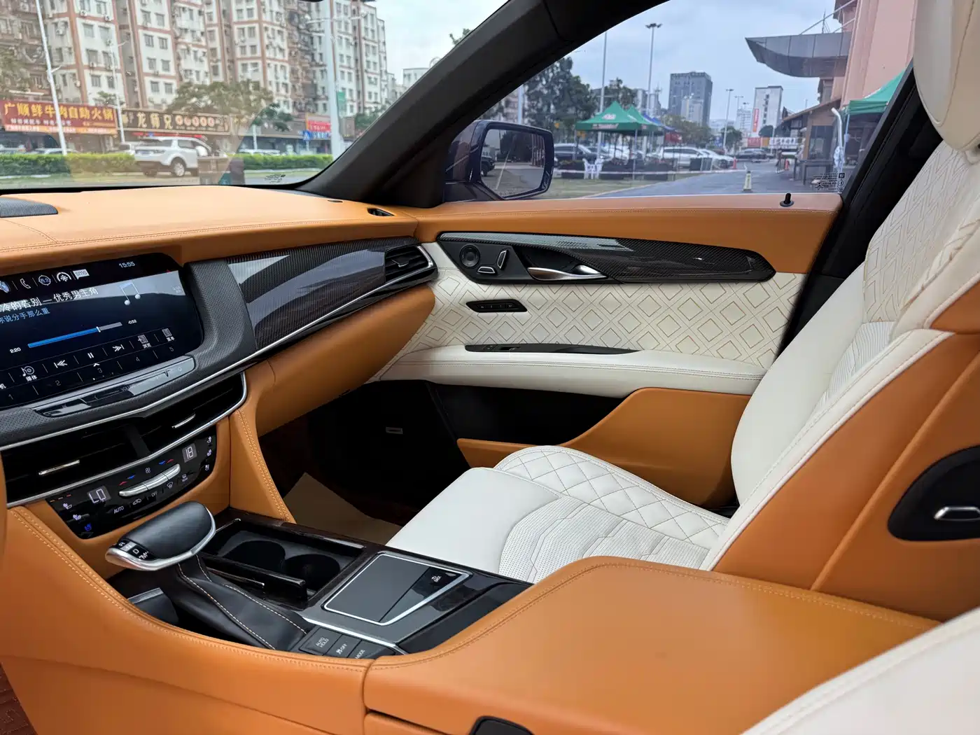 Cadillac CT6 2016 40T Leading фото 10