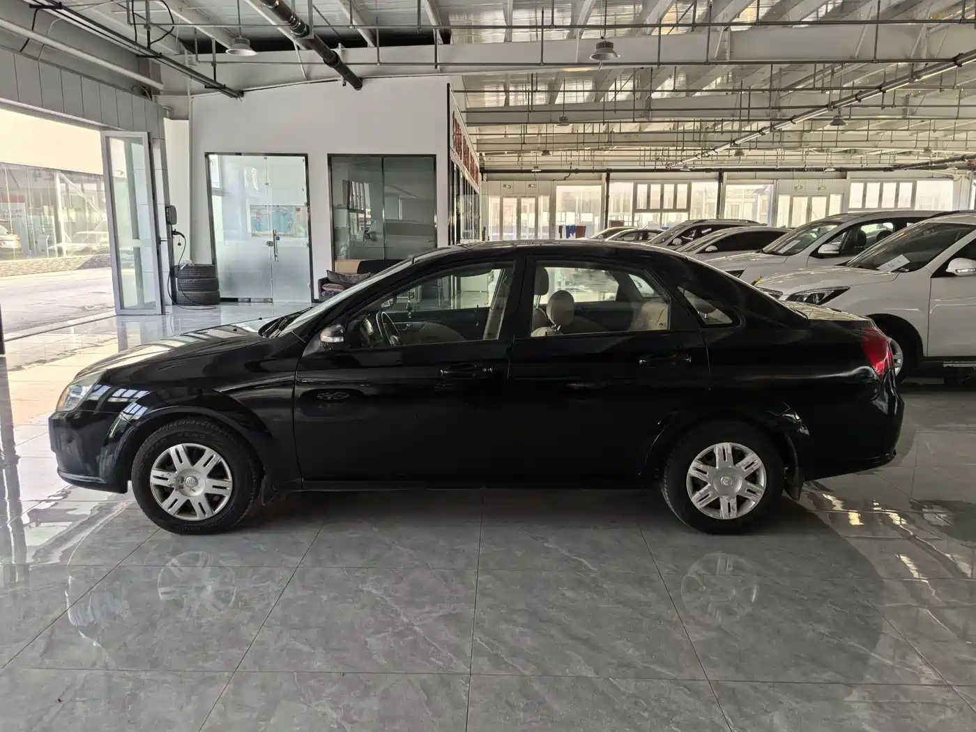 Buick Excelle 2011 1.6LX-AT фото 3
