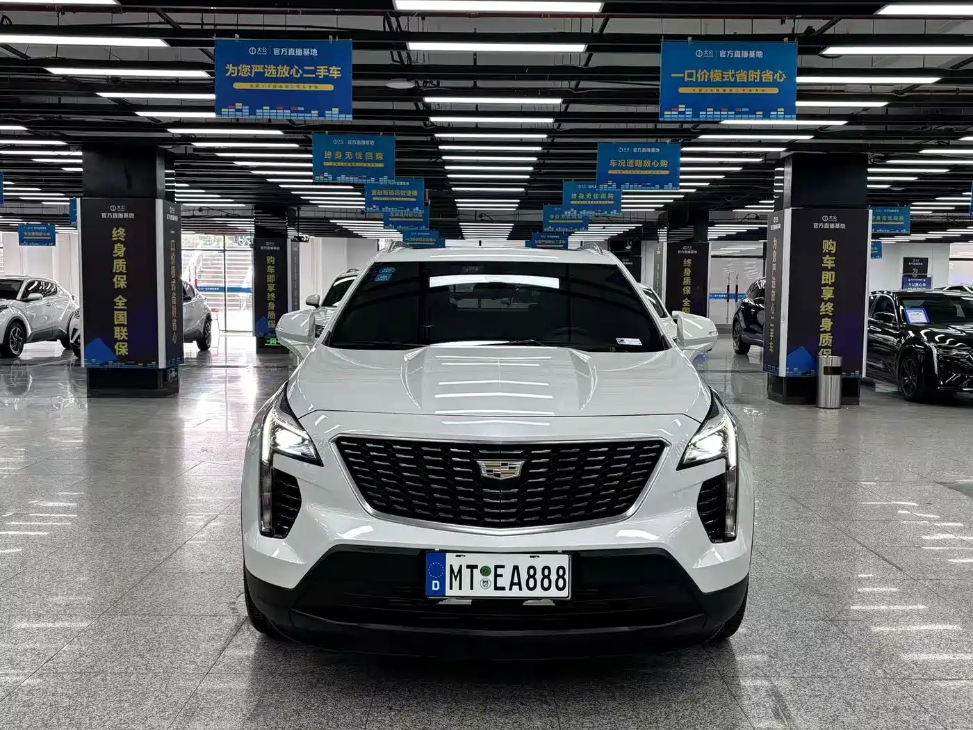 Cadillac XT4 2018 Model 28T 2WD Technology фото 2