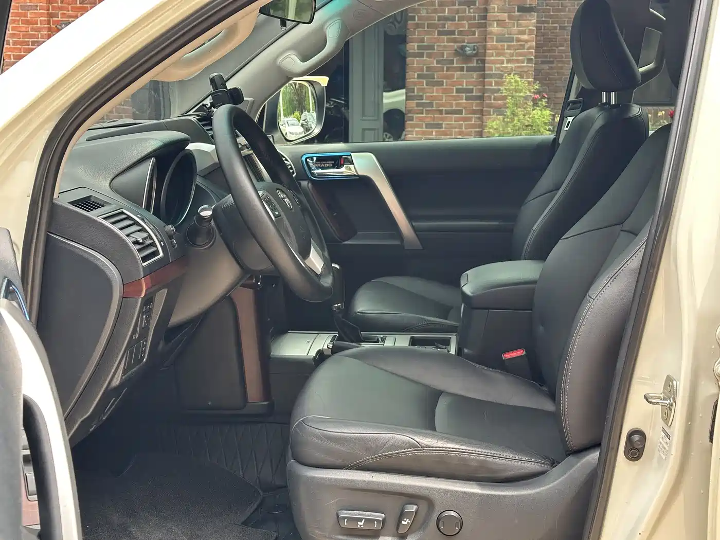 Toyota Prado 2016 3.5L Auto TX-L фото 7