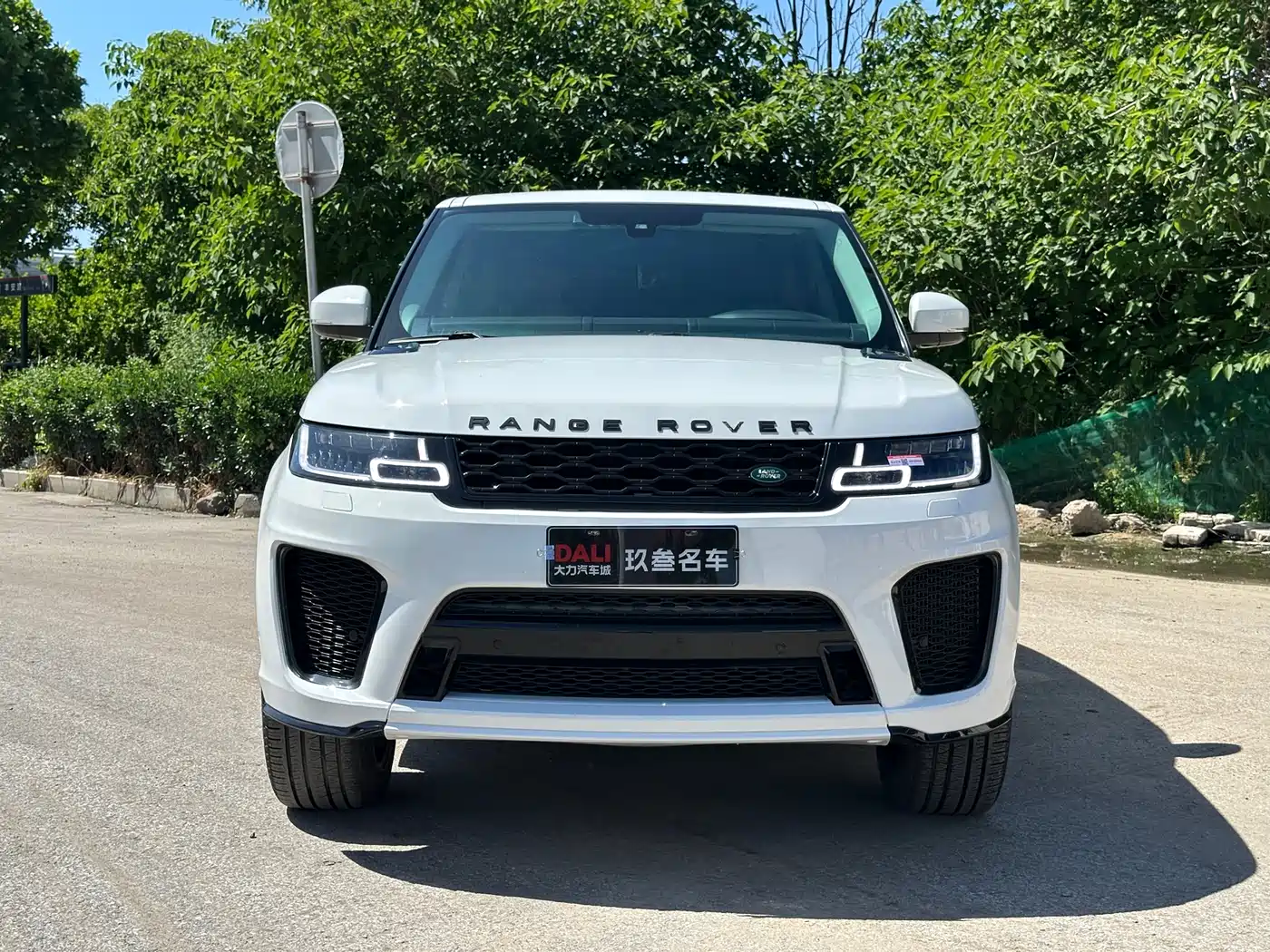 Land Rover Range Rover Sport 2014 3.0 SC V6 Trendsetting Genesis Edition фото 2