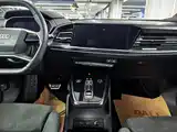 Photo 6 - Audi Q4 e-tron