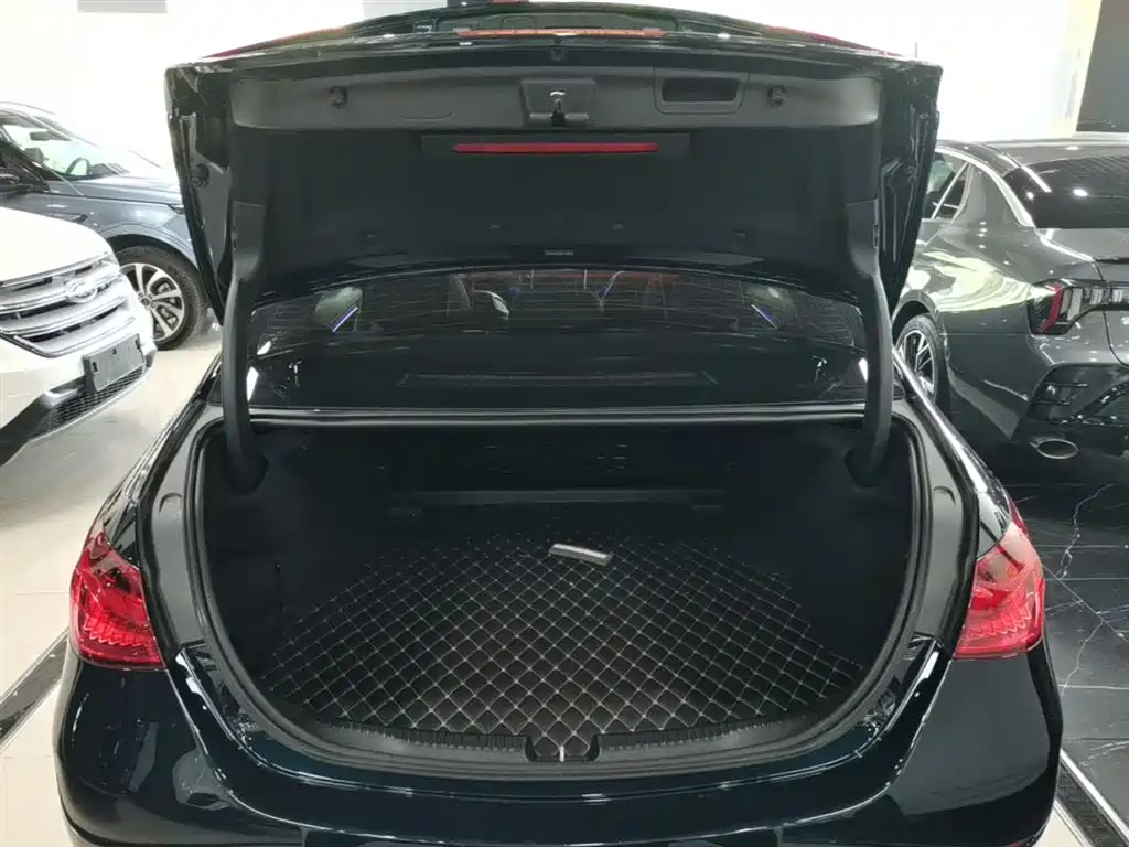Mercedes-Benz C-Class 2022 Facelift C 260 L Sport фото 19
