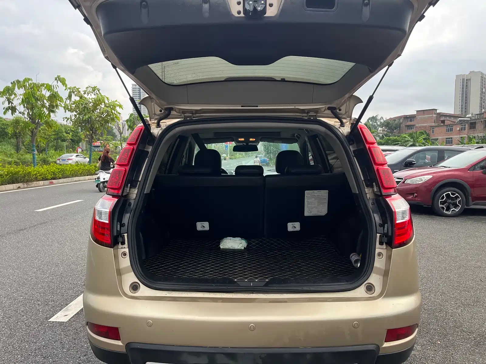 Фото 6 - Geely GX7