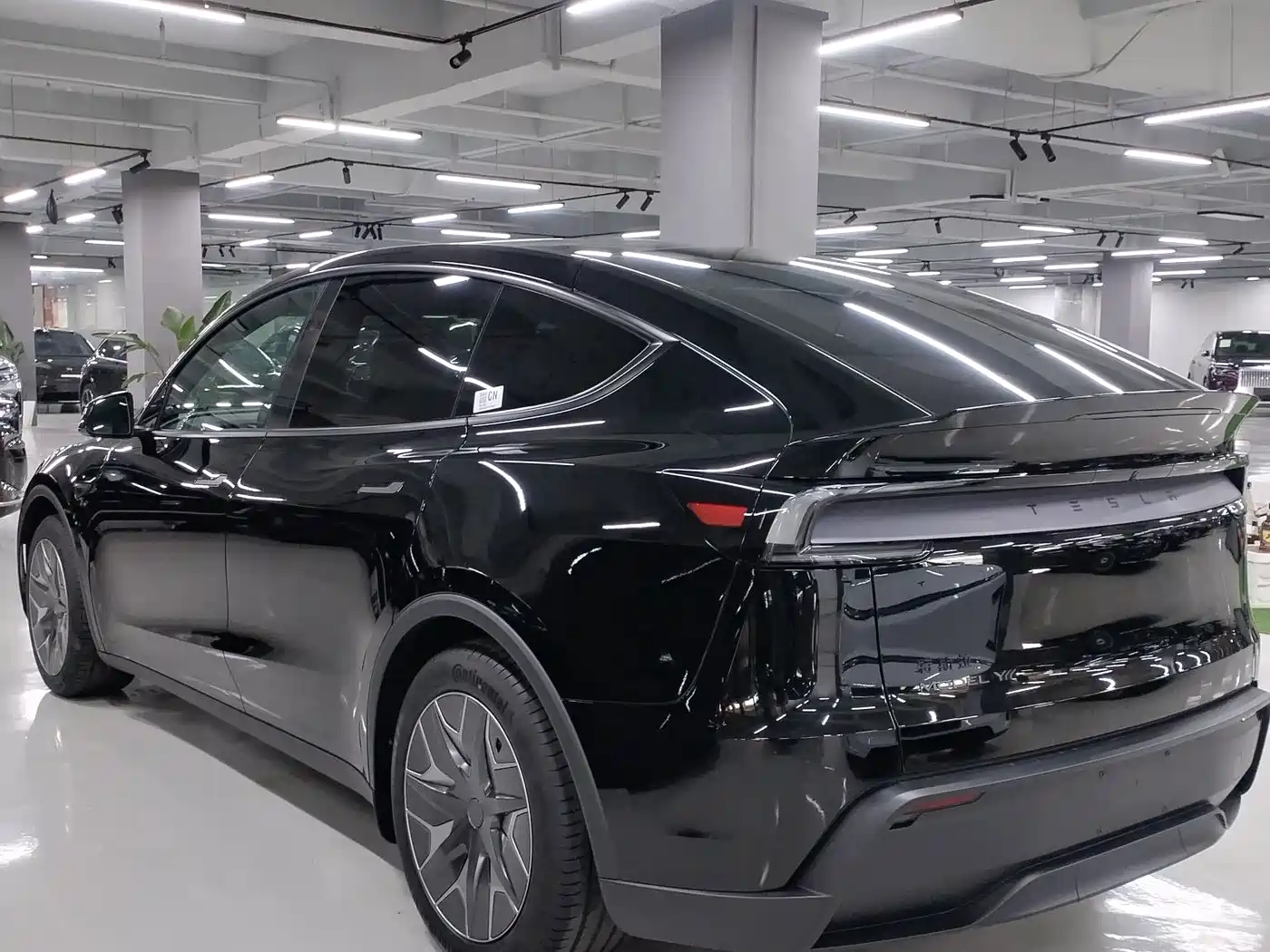 Tesla Model Y L 2026 2025 Facelift Long Range AWD