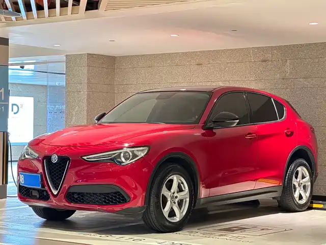 Alfa Romeo Stelvio 2017 2.0T 200HP Elite