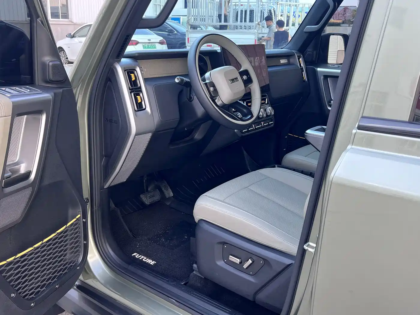 Фото 7 - iCAR V23